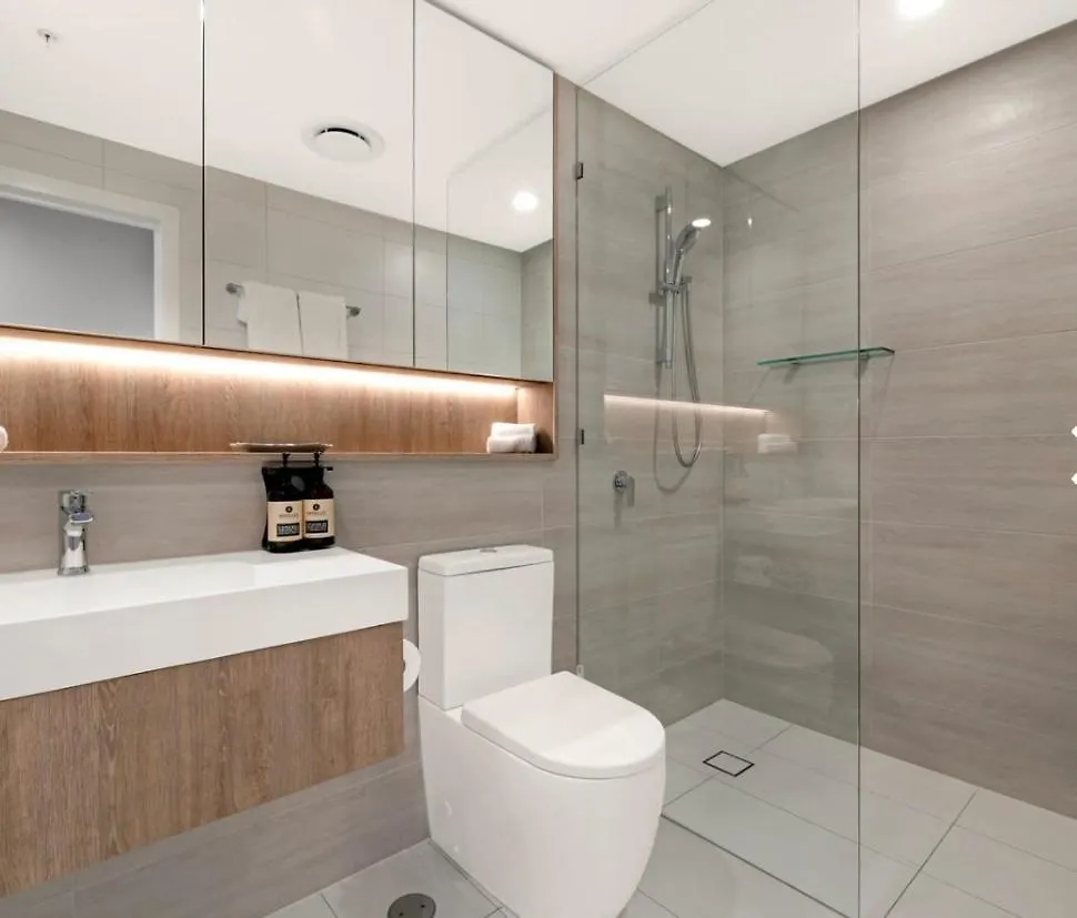 2 Bed Luxury Casino Condo Gold Coast
